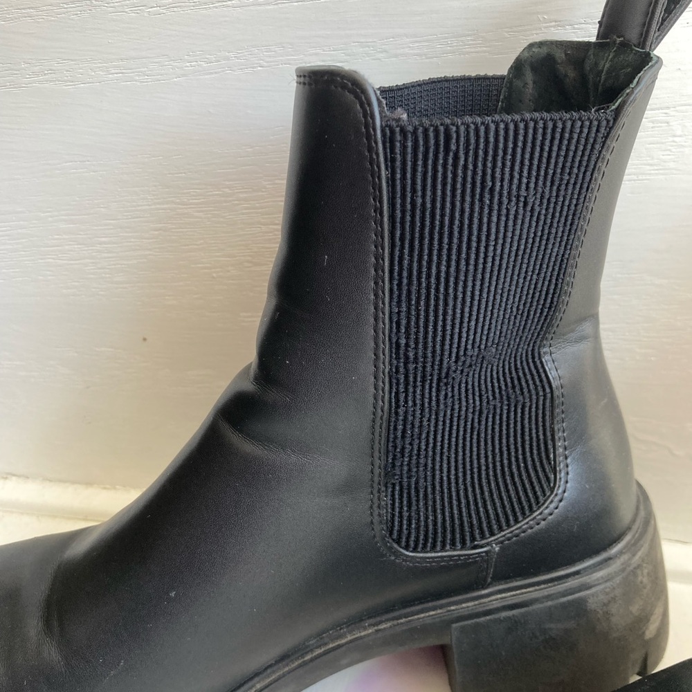 Steve Madden Black Boots - Picture 6 of 12
